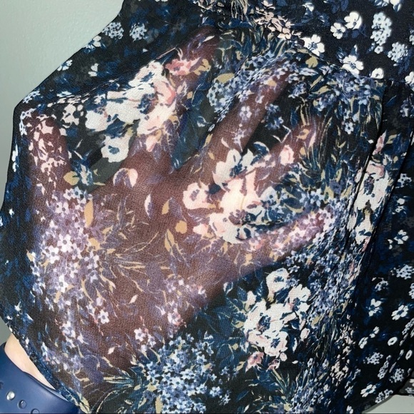 BCBG Generation Floral Tiered Blouse - Picture 3 of 8